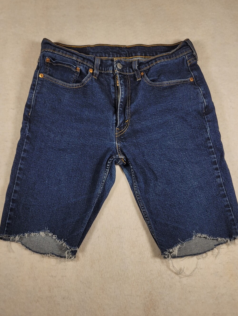 Levis 514 Jean Shorts Mens Sz 32 Blue Denim Cutoff Frayed Hem Bermuda 10" Inseam